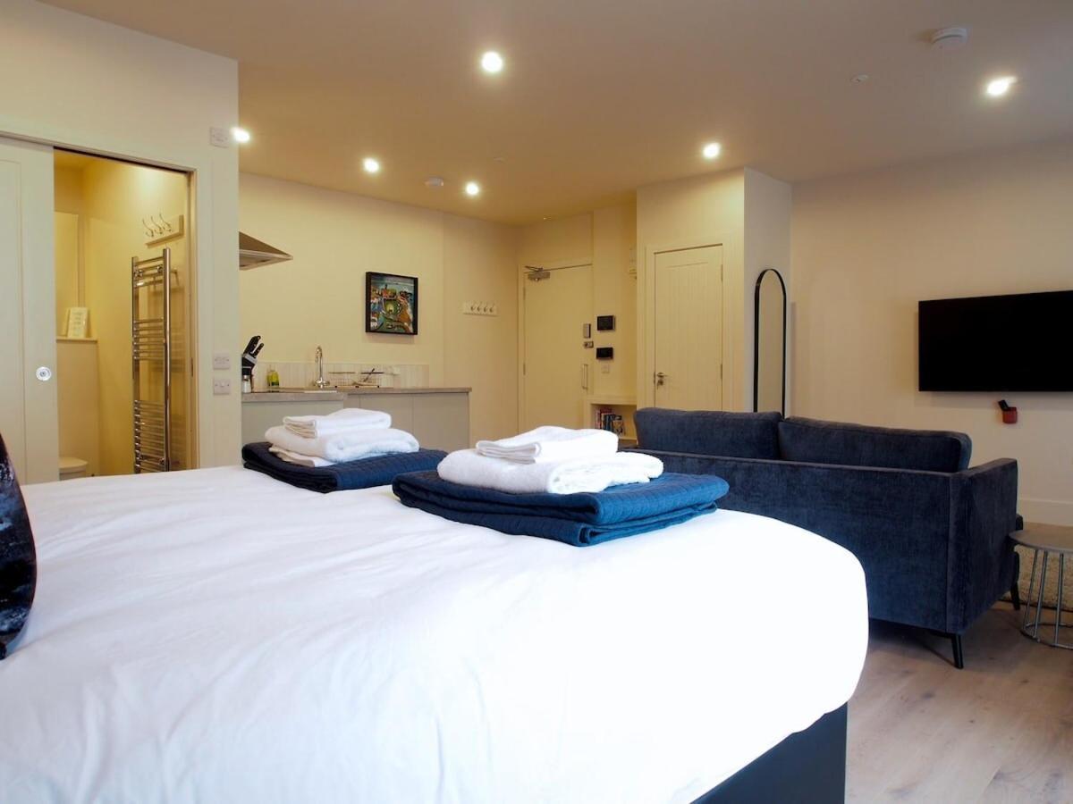 Chic And Classy On Easter Road - Flat 1, Elgin House * Edinburgh